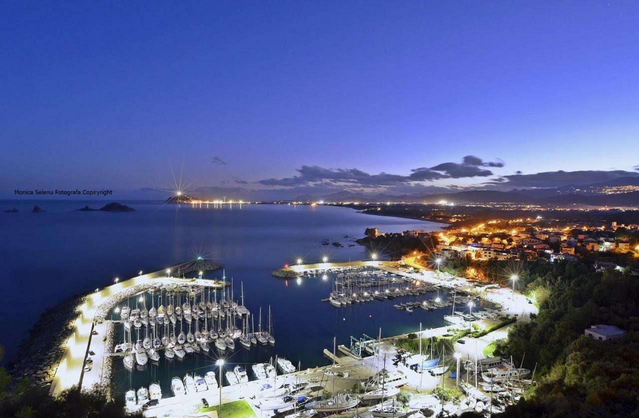 Hotel Funtana Ena Bari Sardo Buitenkant foto